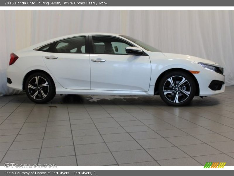  2016 Civic Touring Sedan White Orchid Pearl