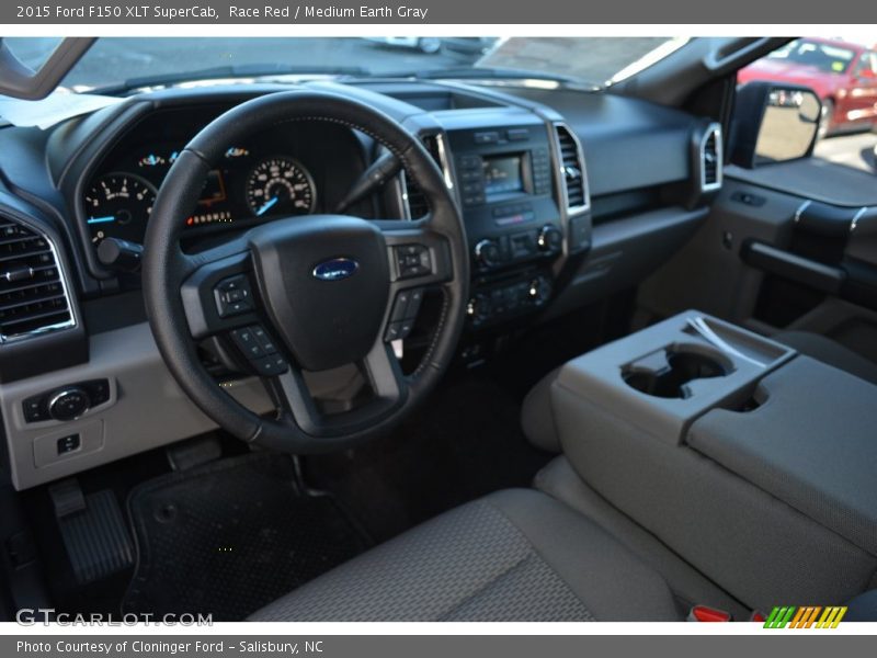 Race Red / Medium Earth Gray 2015 Ford F150 XLT SuperCab