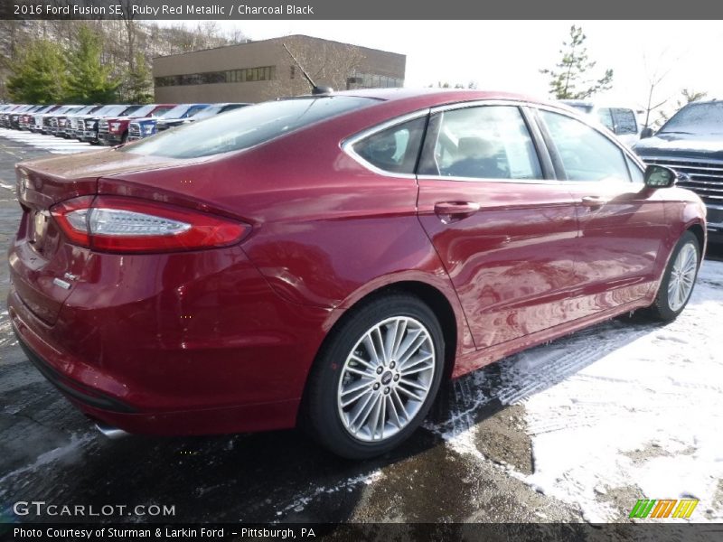 Ruby Red Metallic / Charcoal Black 2016 Ford Fusion SE