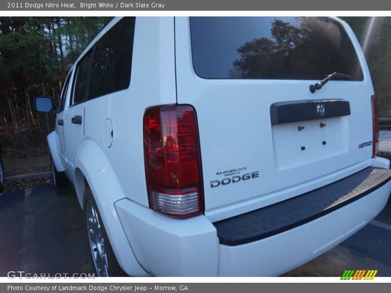 Bright White / Dark Slate Gray 2011 Dodge Nitro Heat