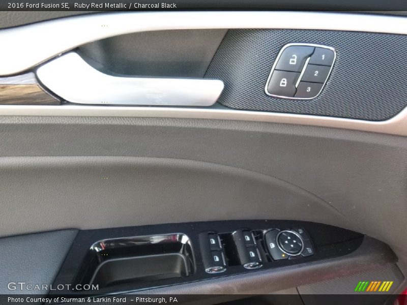 Ruby Red Metallic / Charcoal Black 2016 Ford Fusion SE