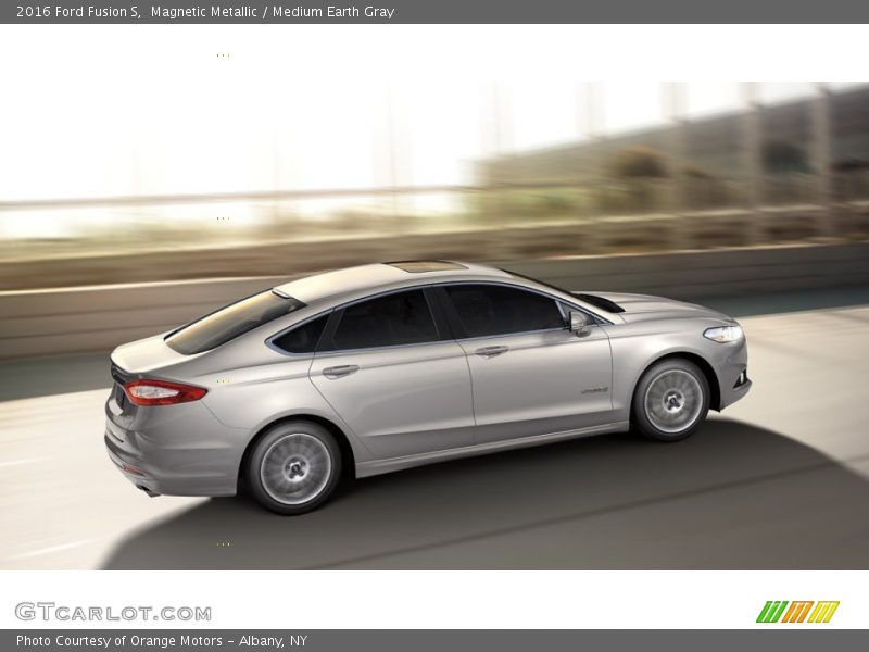 Magnetic Metallic / Medium Earth Gray 2016 Ford Fusion S