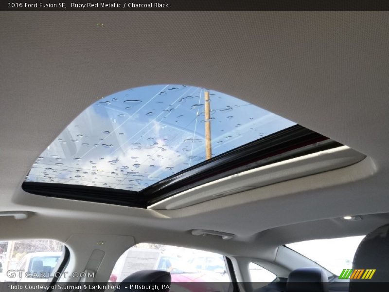 Ruby Red Metallic / Charcoal Black 2016 Ford Fusion SE