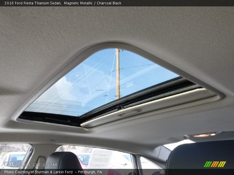 Sunroof of 2016 Fiesta Titanium Sedan
