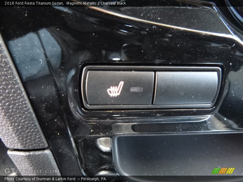 Magnetic Metallic / Charcoal Black 2016 Ford Fiesta Titanium Sedan