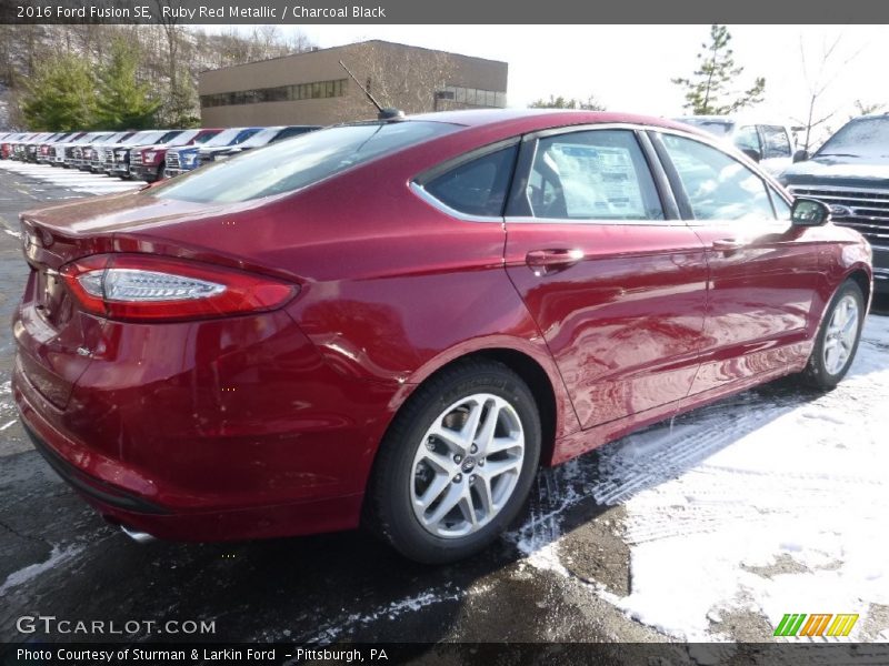 Ruby Red Metallic / Charcoal Black 2016 Ford Fusion SE