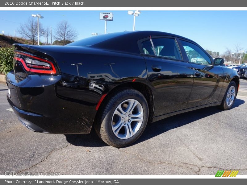Pitch Black / Black 2016 Dodge Charger SE