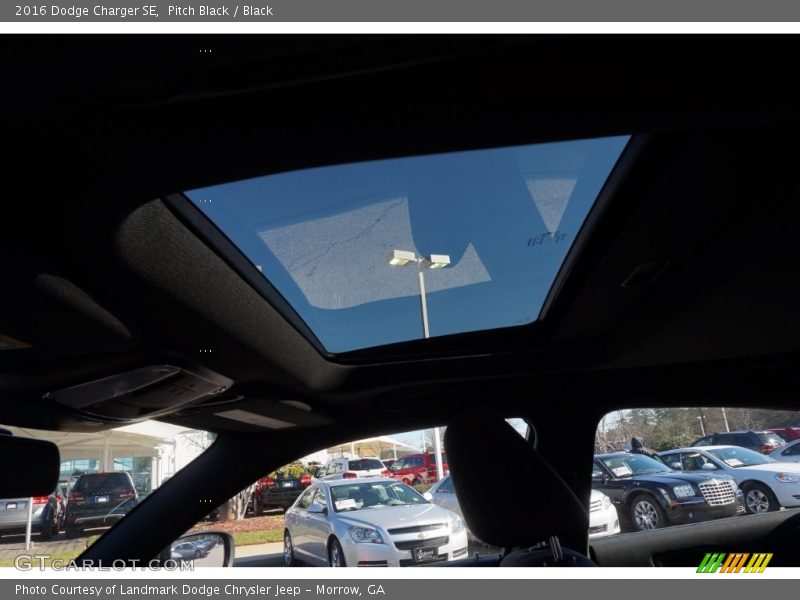 Pitch Black / Black 2016 Dodge Charger SE