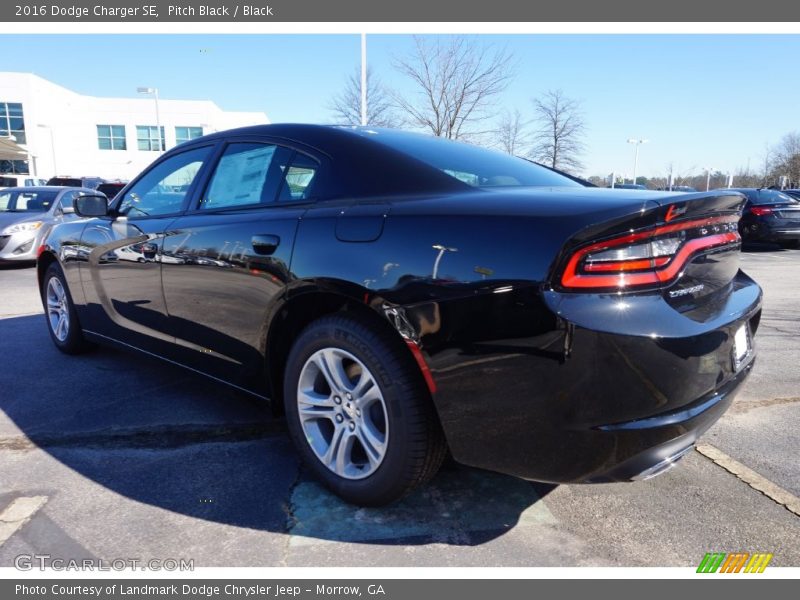Pitch Black / Black 2016 Dodge Charger SE