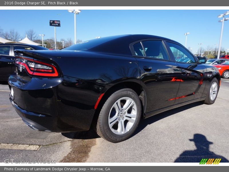 Pitch Black / Black 2016 Dodge Charger SE