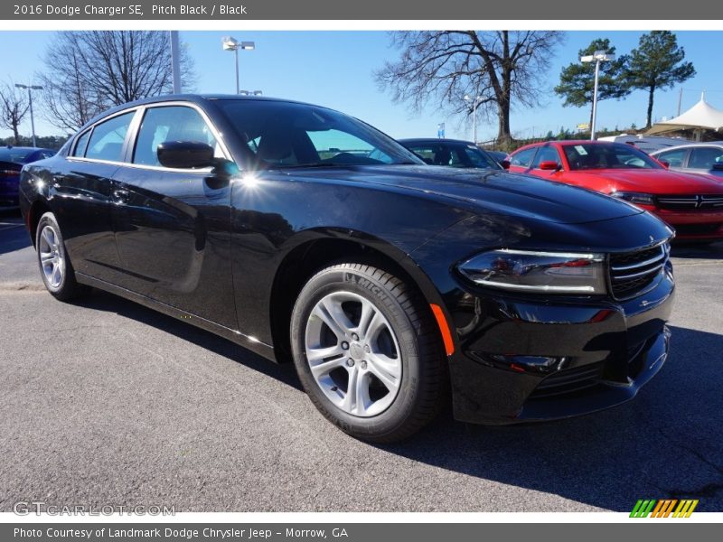 Pitch Black / Black 2016 Dodge Charger SE