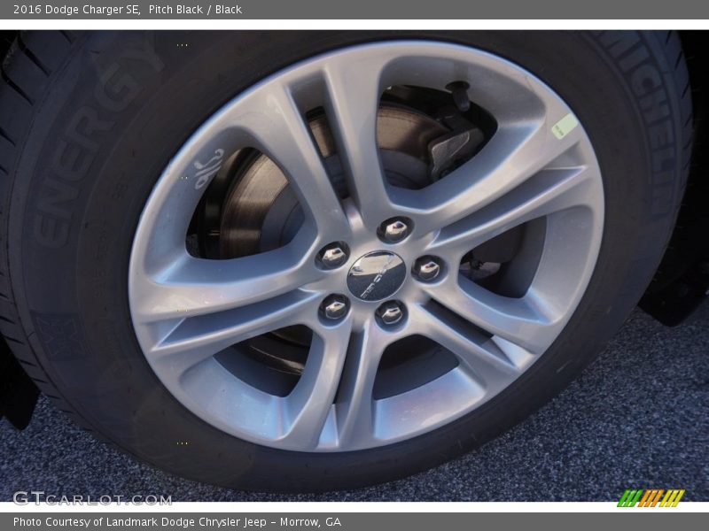 Pitch Black / Black 2016 Dodge Charger SE