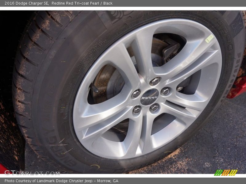 Redline Red Tri-coat Pearl / Black 2016 Dodge Charger SE