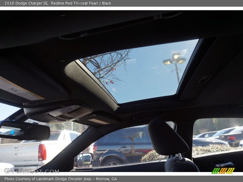 Redline Red Tri-coat Pearl / Black 2016 Dodge Charger SE