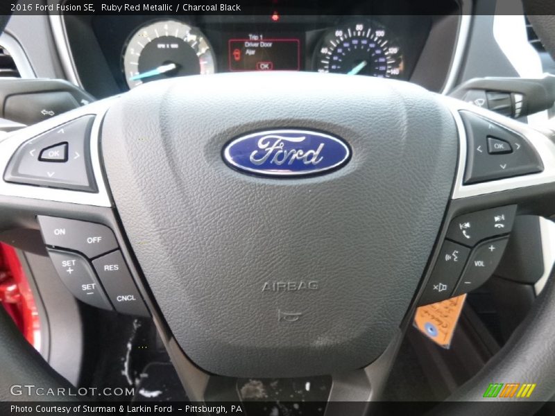Ruby Red Metallic / Charcoal Black 2016 Ford Fusion SE