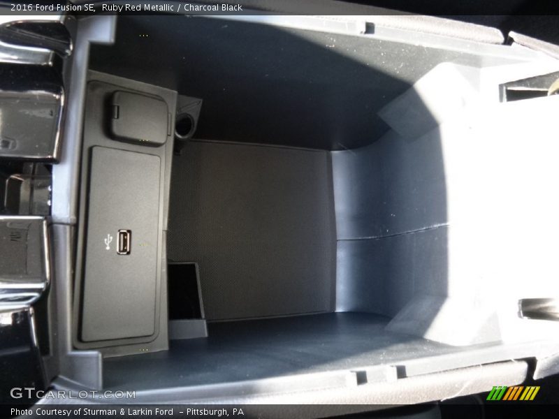 Ruby Red Metallic / Charcoal Black 2016 Ford Fusion SE