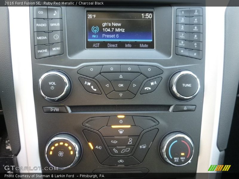 Ruby Red Metallic / Charcoal Black 2016 Ford Fusion SE