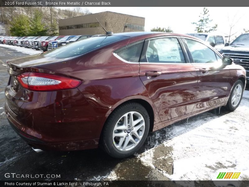 Bronze Fire Metallic / Charcoal Black 2016 Ford Fusion SE