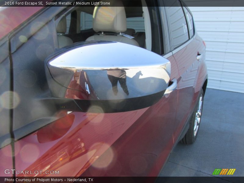 Sunset Metallic / Medium Light Stone 2016 Ford Escape SE