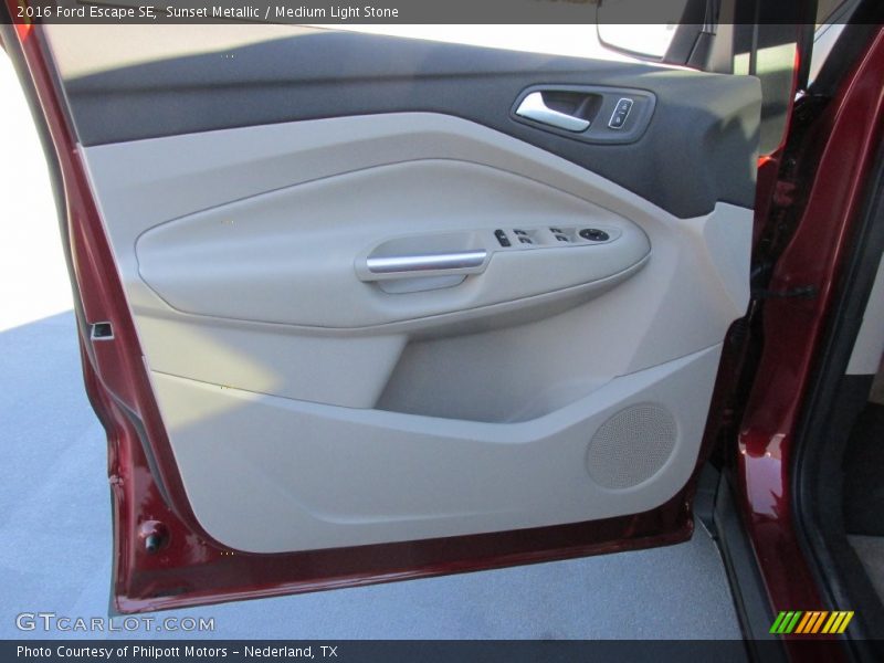 Sunset Metallic / Medium Light Stone 2016 Ford Escape SE