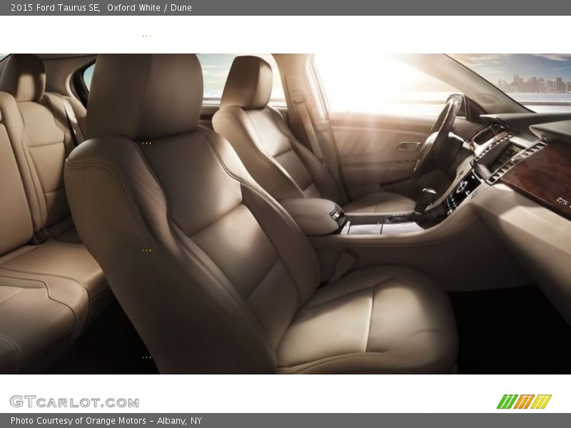 Oxford White / Dune 2015 Ford Taurus SE