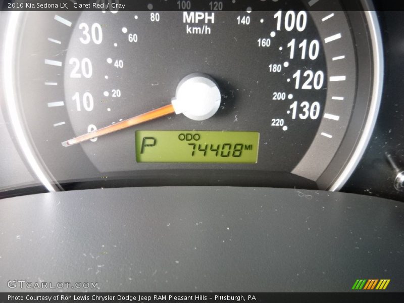 Claret Red / Gray 2010 Kia Sedona LX