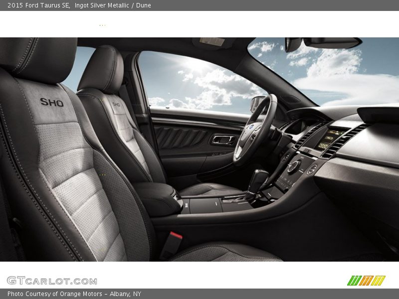 Ingot Silver Metallic / Dune 2015 Ford Taurus SE