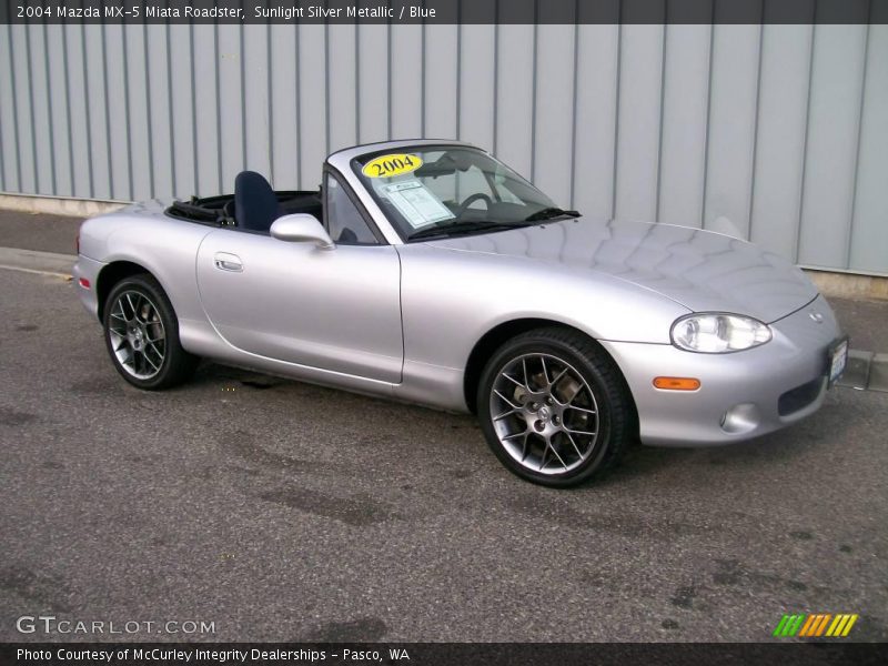 Sunlight Silver Metallic / Blue 2004 Mazda MX-5 Miata Roadster