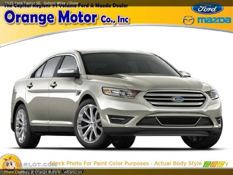 Oxford White / Dune 2015 Ford Taurus SE