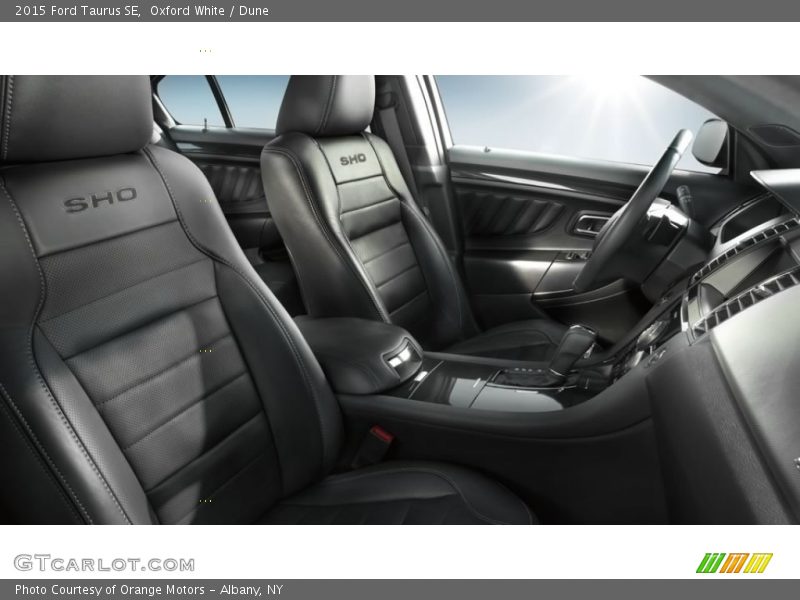 Oxford White / Dune 2015 Ford Taurus SE