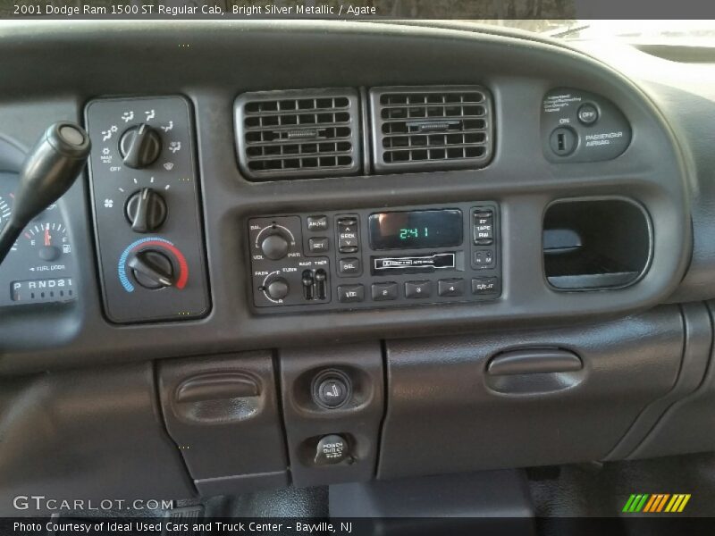 Bright Silver Metallic / Agate 2001 Dodge Ram 1500 ST Regular Cab