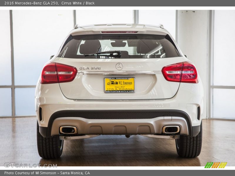 Cirrus White / Black 2016 Mercedes-Benz GLA 250