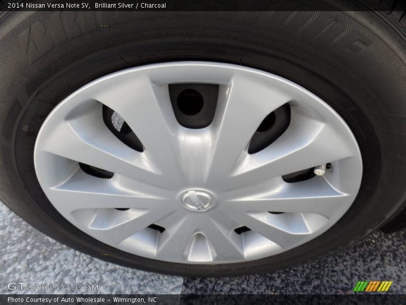 Brilliant Silver / Charcoal 2014 Nissan Versa Note SV