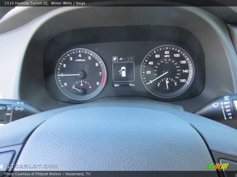 Winter White / Beige 2016 Hyundai Tucson SE