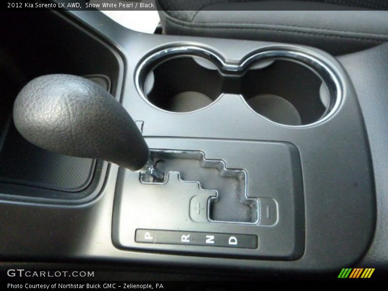 Snow White Pearl / Black 2012 Kia Sorento LX AWD