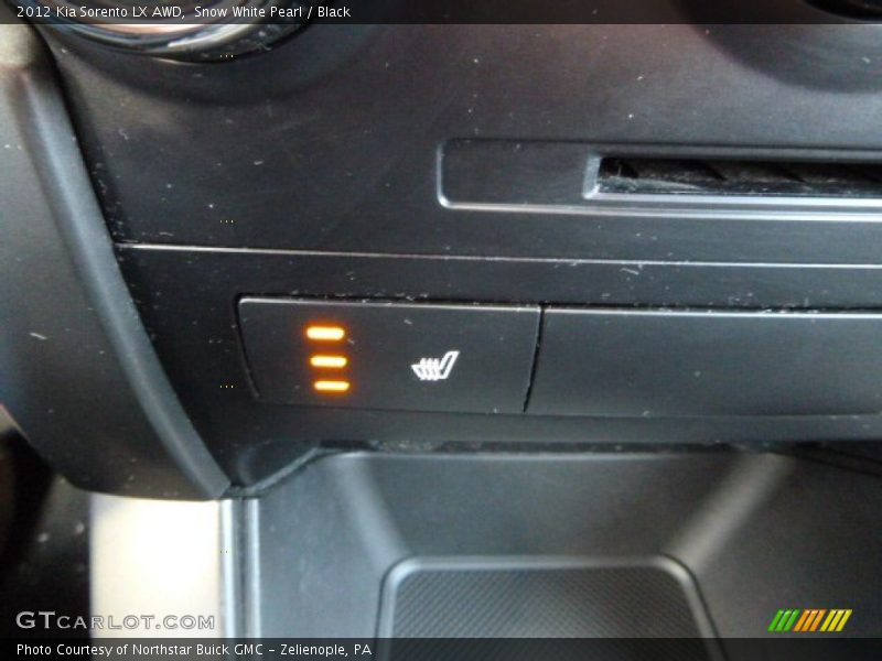 Snow White Pearl / Black 2012 Kia Sorento LX AWD