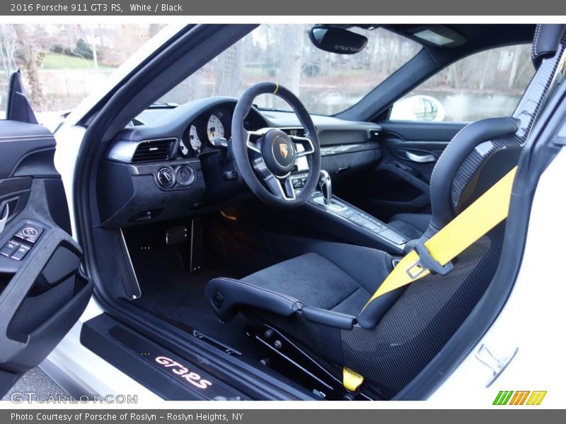 Black Interior - 2016 911 GT3 RS 