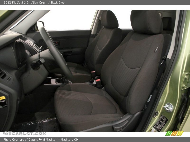 Alien Green / Black Cloth 2012 Kia Soul 1.6