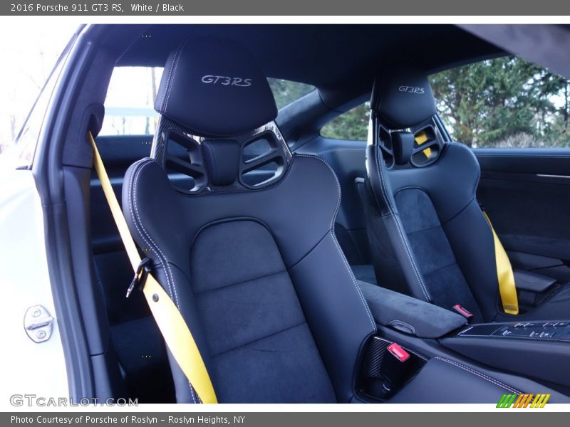 Front Seat of 2016 911 GT3 RS