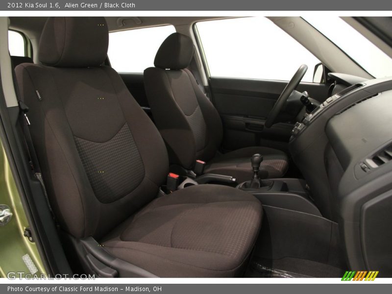 Alien Green / Black Cloth 2012 Kia Soul 1.6