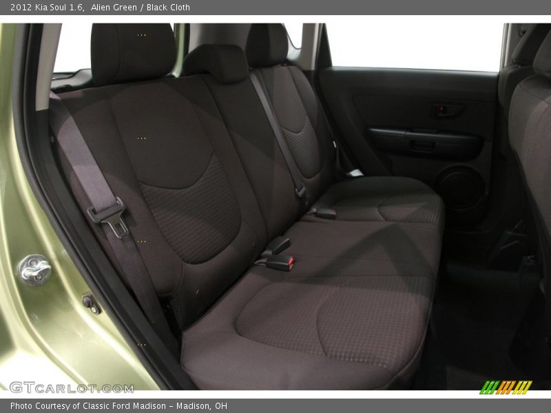 Alien Green / Black Cloth 2012 Kia Soul 1.6