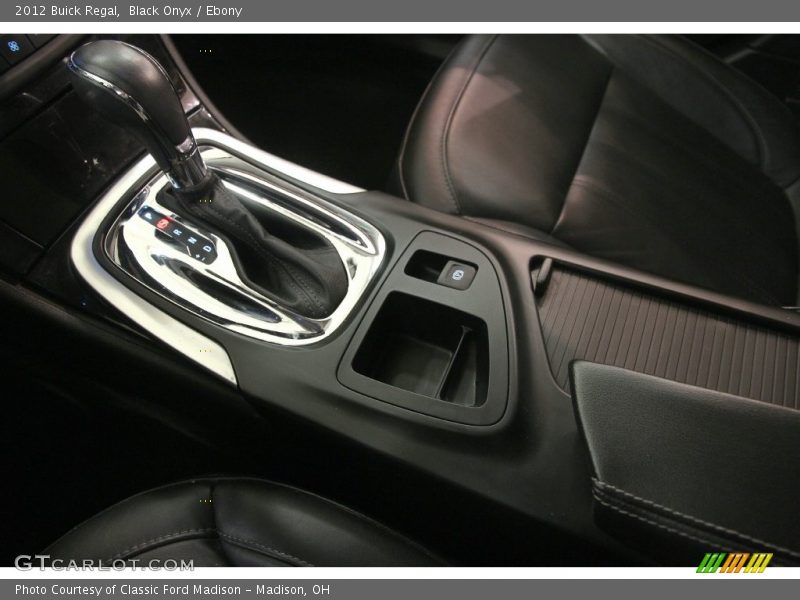 Black Onyx / Ebony 2012 Buick Regal