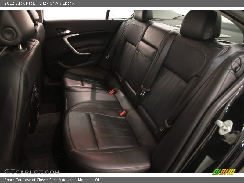 Black Onyx / Ebony 2012 Buick Regal