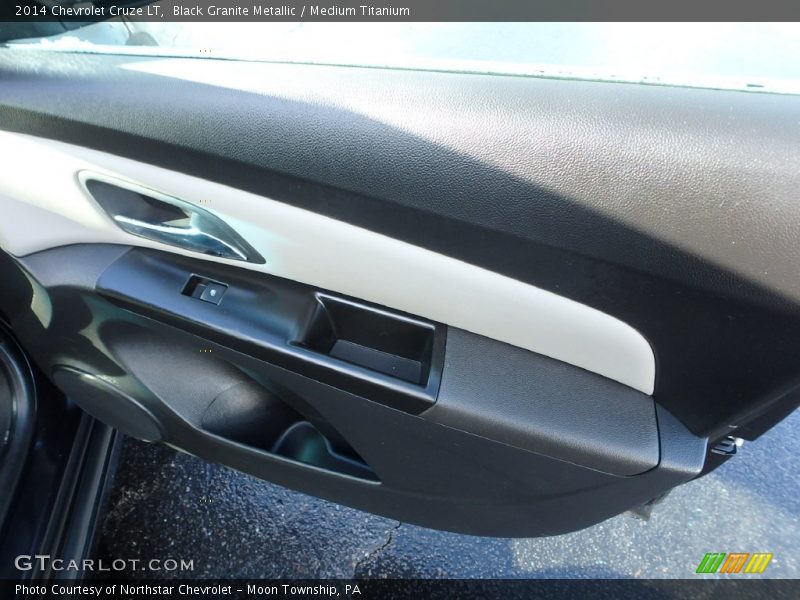 Black Granite Metallic / Medium Titanium 2014 Chevrolet Cruze LT