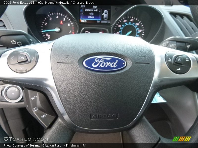 Magnetic Metallic / Charcoal Black 2016 Ford Escape SE 4WD