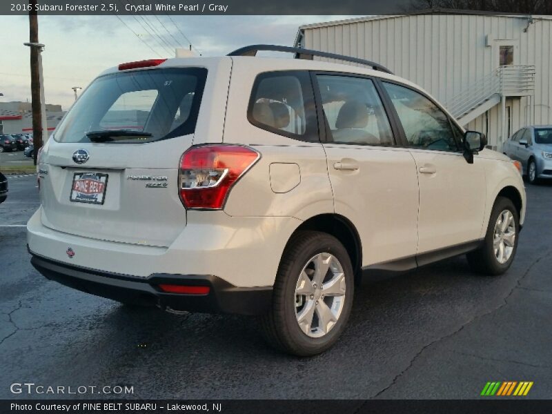 Crystal White Pearl / Gray 2016 Subaru Forester 2.5i