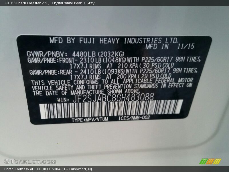 Crystal White Pearl / Gray 2016 Subaru Forester 2.5i