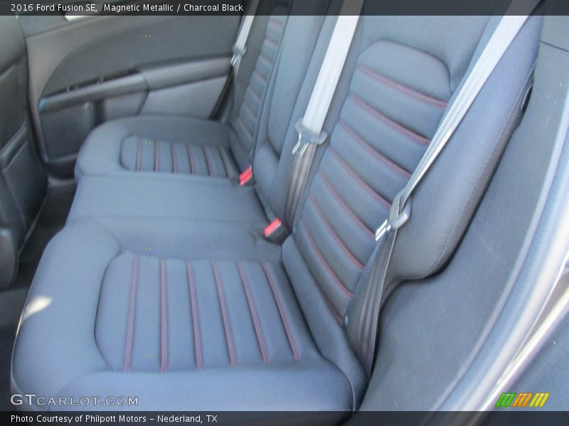 Magnetic Metallic / Charcoal Black 2016 Ford Fusion SE