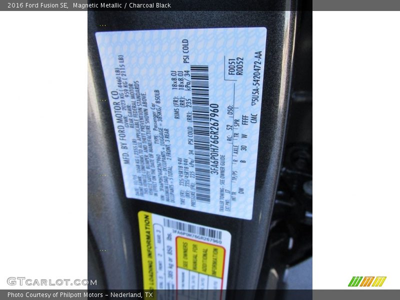 Magnetic Metallic / Charcoal Black 2016 Ford Fusion SE