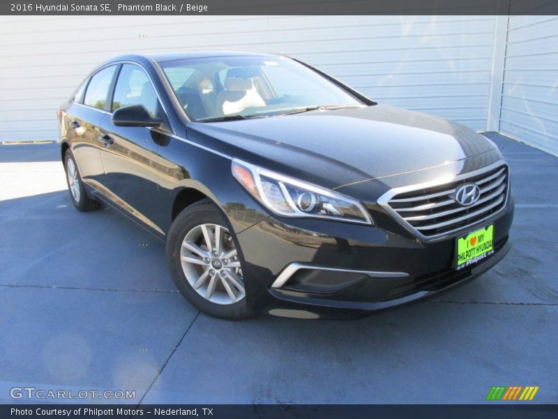 Phantom Black / Beige 2016 Hyundai Sonata SE